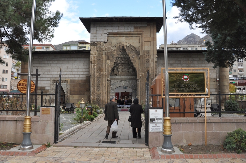 Kadim ifa Merkezi: Amasya Sabuncuolu Tp ve Cerrahi Mzesi